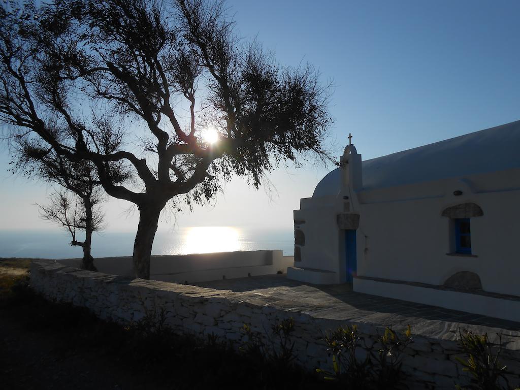 Evgenia Rooms And Apartments Folegandros Town Экстерьер фото