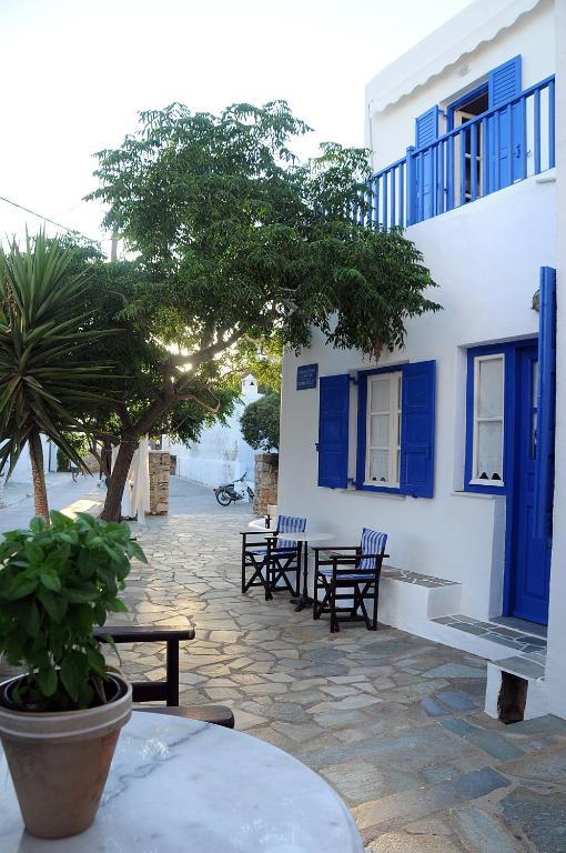 Evgenia Rooms And Apartments Folegandros Town Экстерьер фото