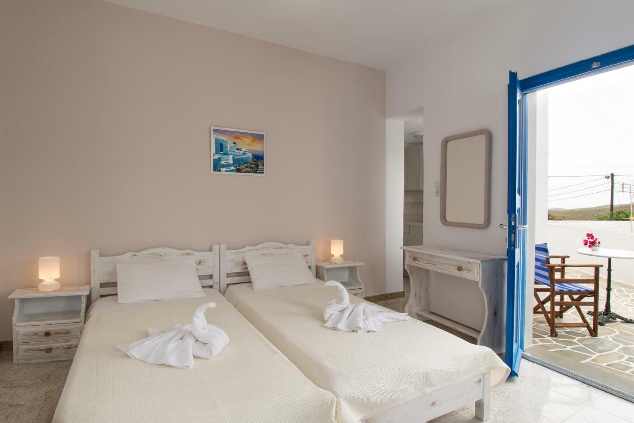 Evgenia Rooms And Apartments Folegandros Town Экстерьер фото